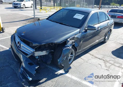 2013 Mercedes-Benz C 250 from USA, damaged, VIN WDDGF4HB0DR254485